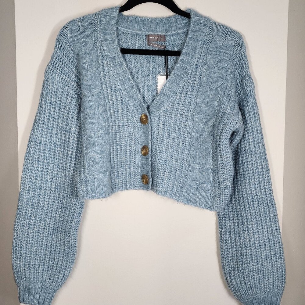Urban Outfitters Cropped Chunky Cardigan Sweater size M light blue NWT